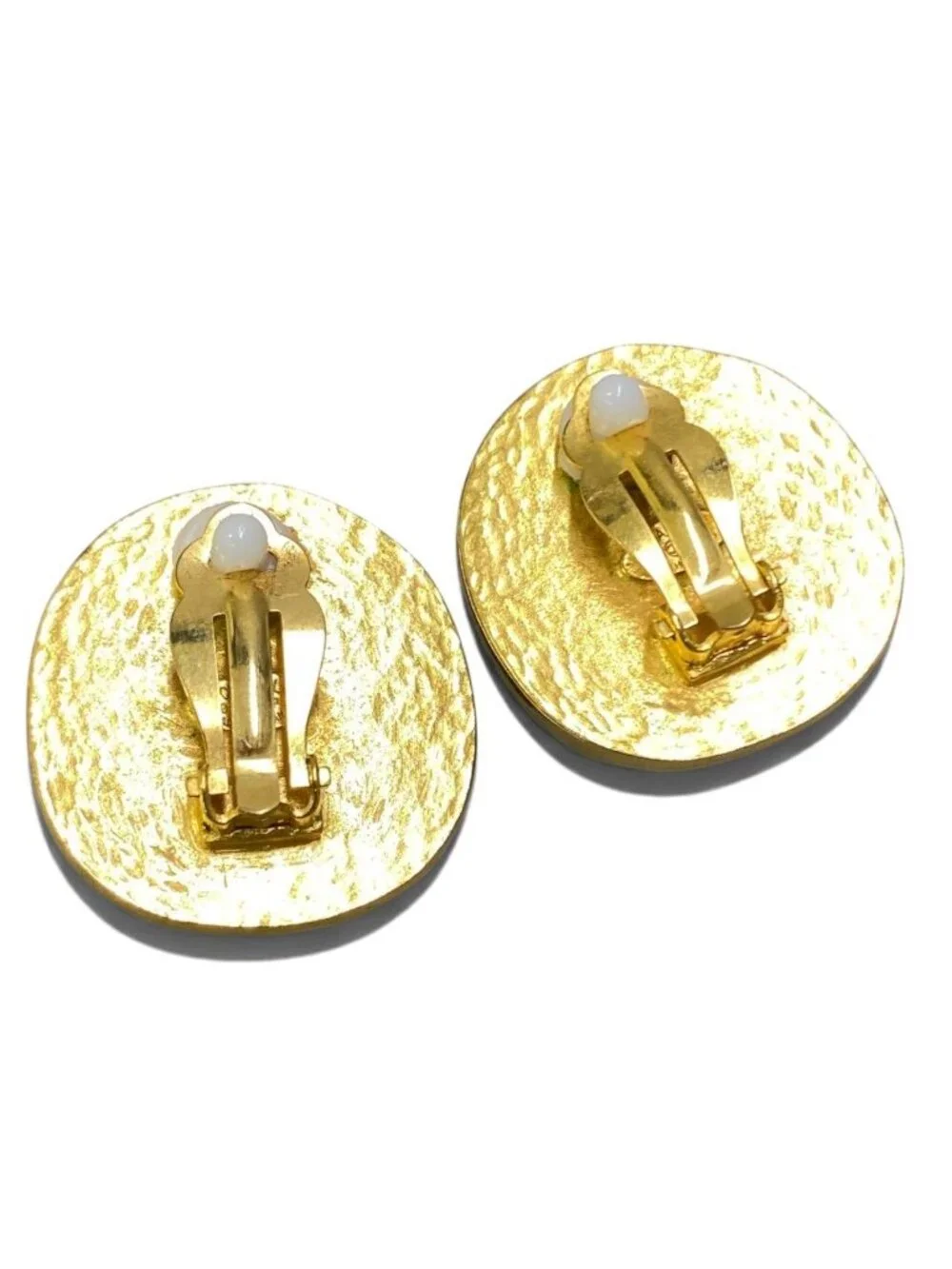 Chanel 98P CC Logo Gold Earrings White